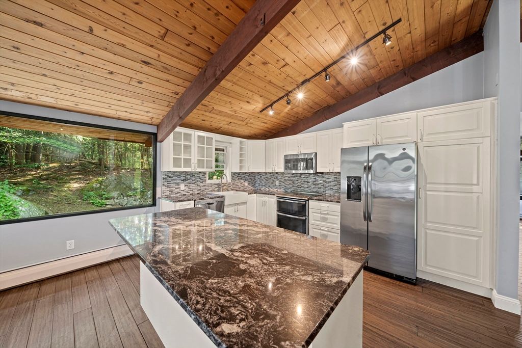 Interior, Kitchen, Stainless Steel Appliances, Wooden Beams, Wooden Ceilings, Wood Texture Flooring