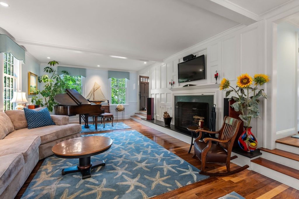 Fireplace, Interior, Living room, Piano, Recessed Lighting, Wood Texture Flooring