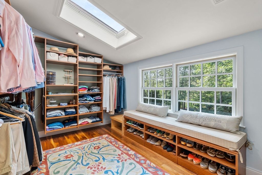 Interior, Recessed Lighting, Walk-in Closets, Wood Texture Flooring