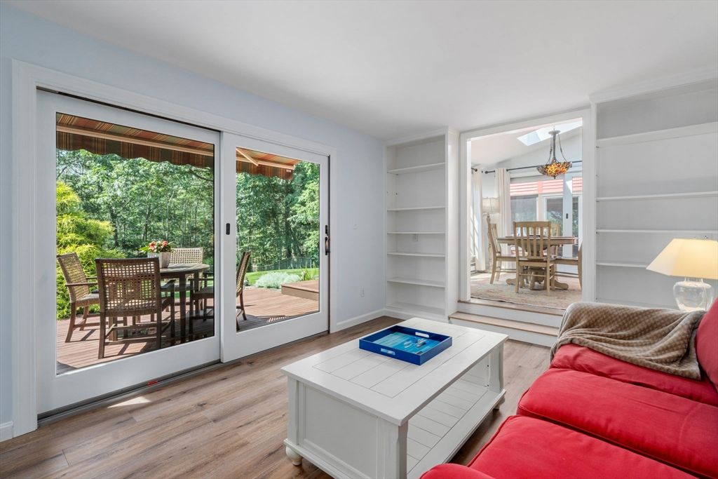 Dining room, Interior, Living room, Wood Texture Flooring