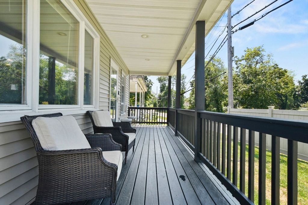 Exterior, Wood Texture Flooring
