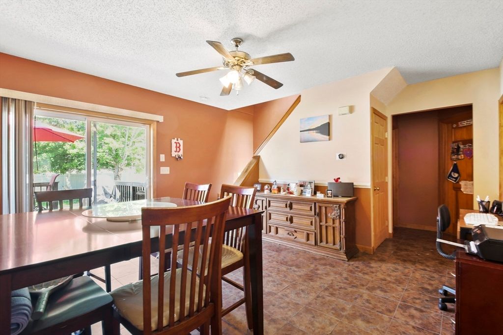 Dining room, Interior