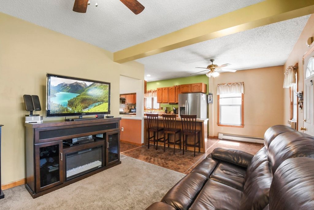Interior, Kitchen, Living room, Recessed Lighting, Stainless Steel Appliances