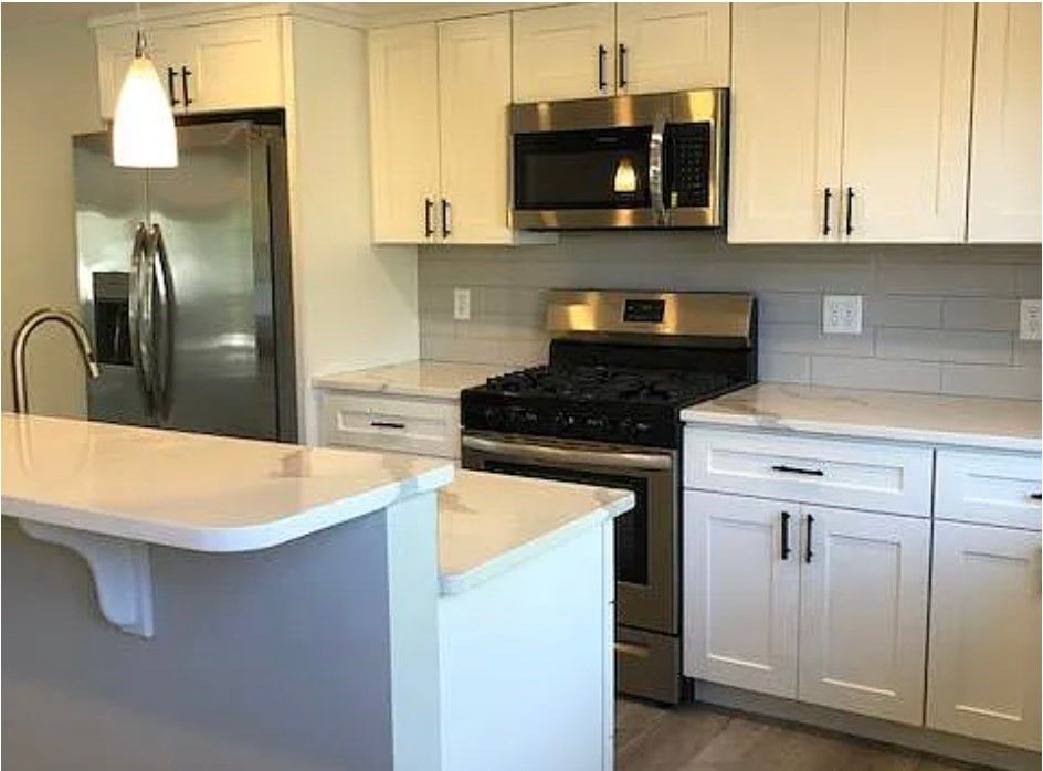 Interior, Kitchen, Pendant Lights, Stainless Steel Appliances
