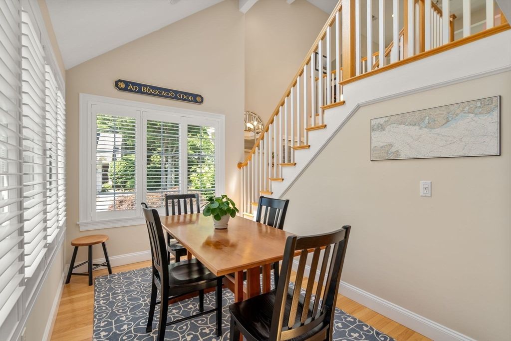 Dining room, Interior, Wood Texture Flooring