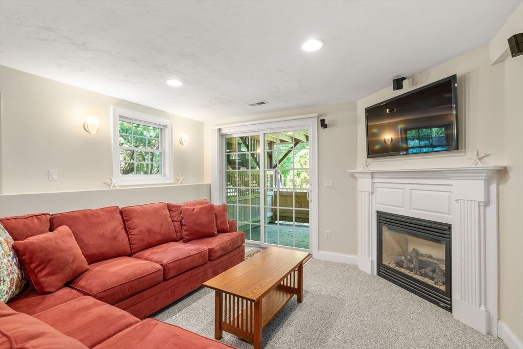 Fireplace, Interior, Living room, Recessed Lighting