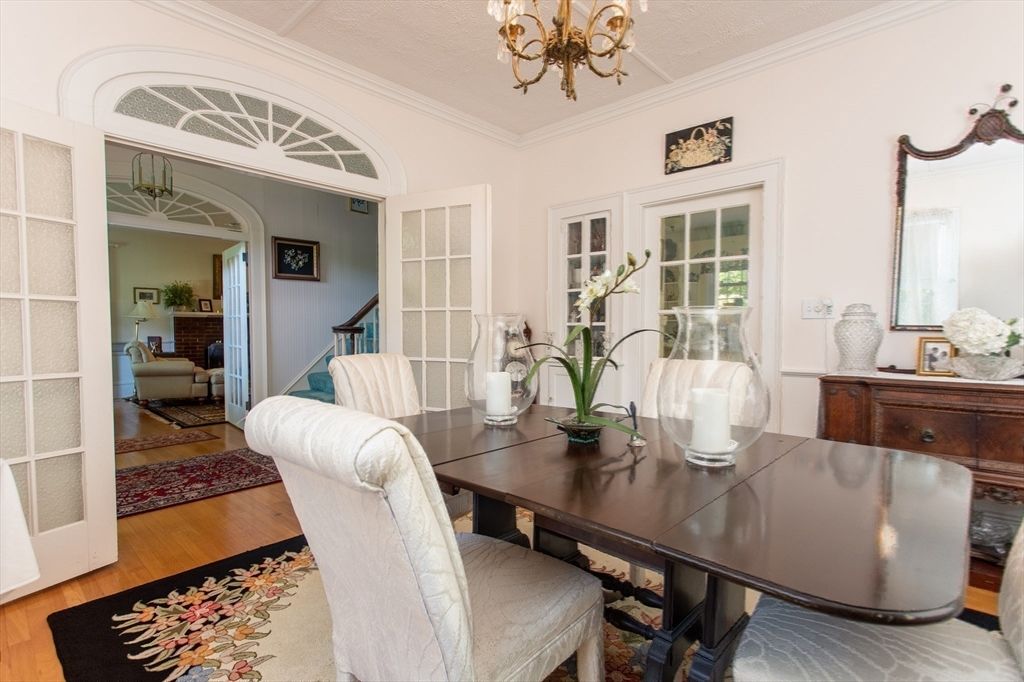 Chandelier, Dining room, Interior, Wood Texture Flooring