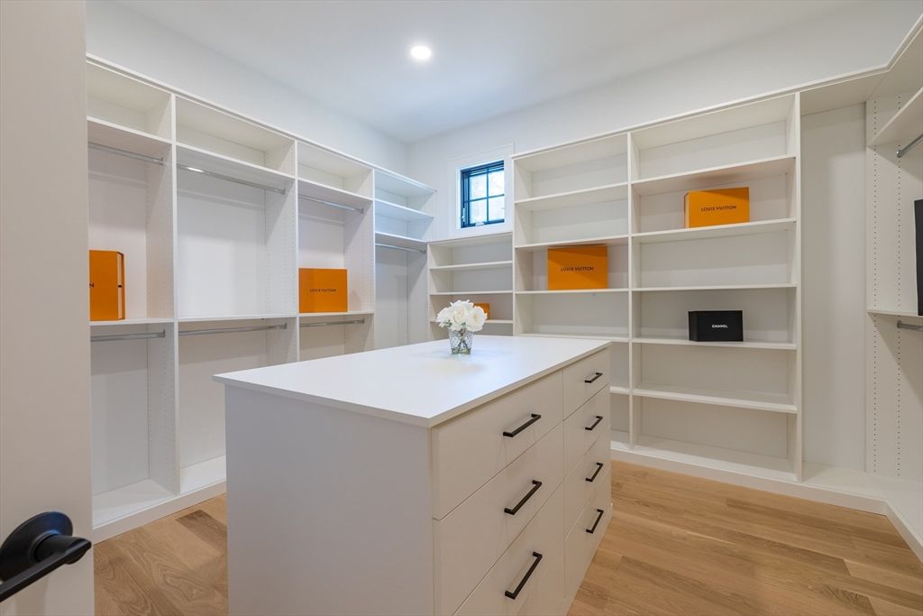 Interior, Recessed Lighting, Walk-in Closets, Wood Texture Flooring