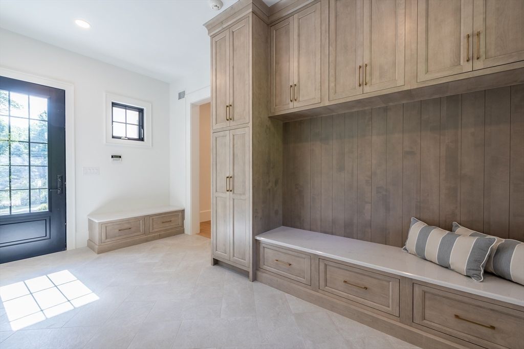 Interior, Recessed Lighting