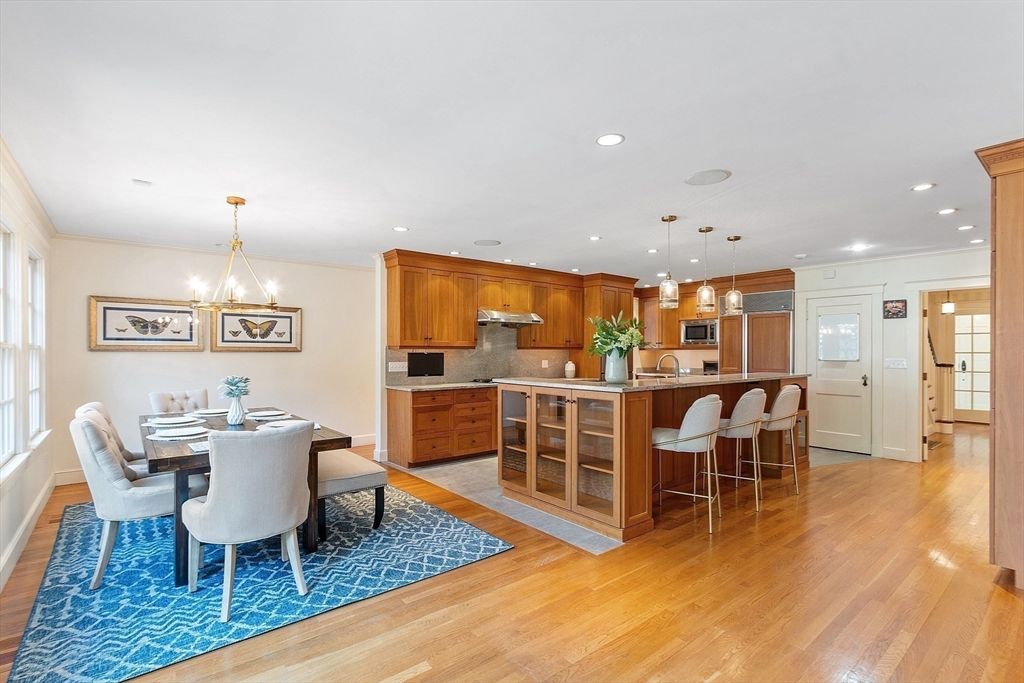 Dining room, Interior, Kitchen, Pendant Lights, Recessed Lighting, Wood Texture Flooring