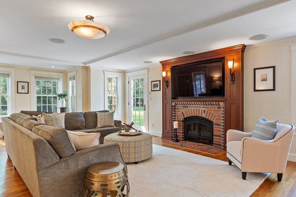 Fireplace, Interior, Living room, Recessed Lighting, Wood Texture Flooring