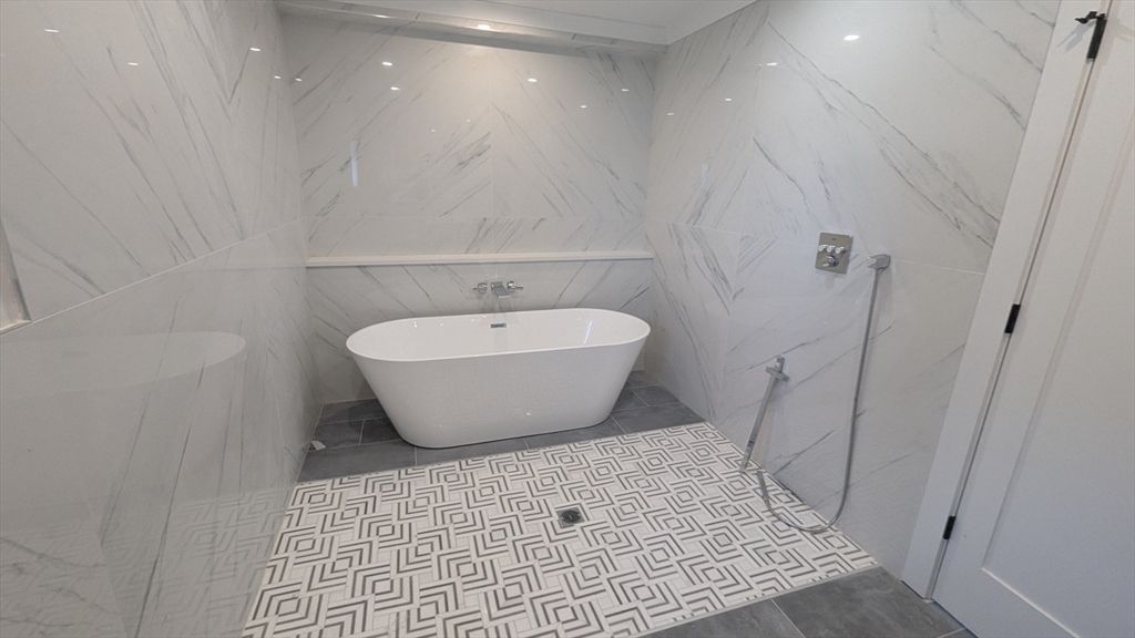 Bathroom, Free Standing Baths, Interior, Marble Walls, Recessed Lighting