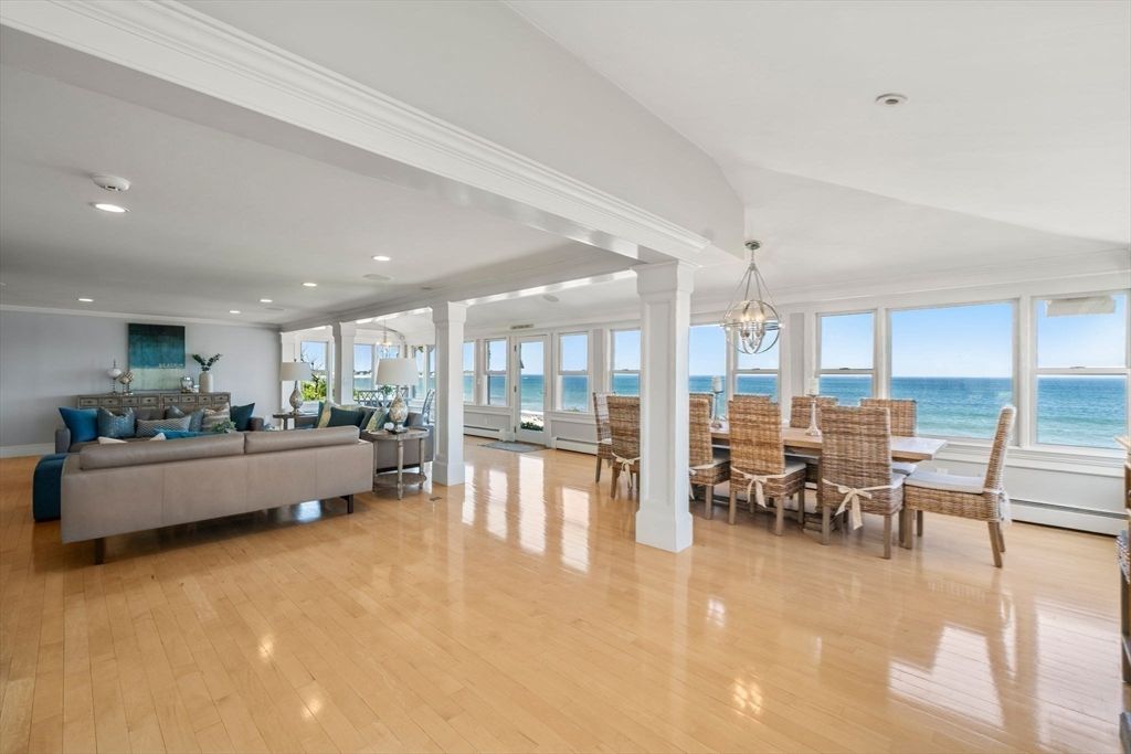 Chandelier, Dining room, Interior, Living room, Recessed Lighting, Water, Wood Texture Flooring