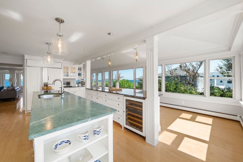 Interior, Kitchen, Pendant Lights, Recessed Lighting, Water, Wood Texture Flooring