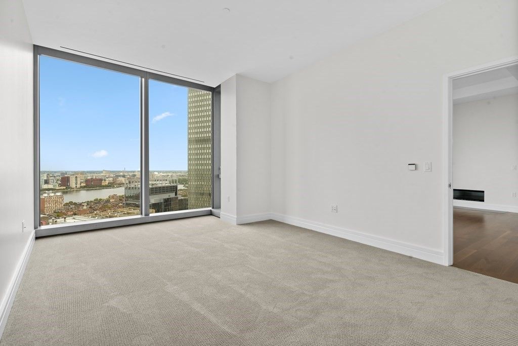 Empty room, Interior, Water