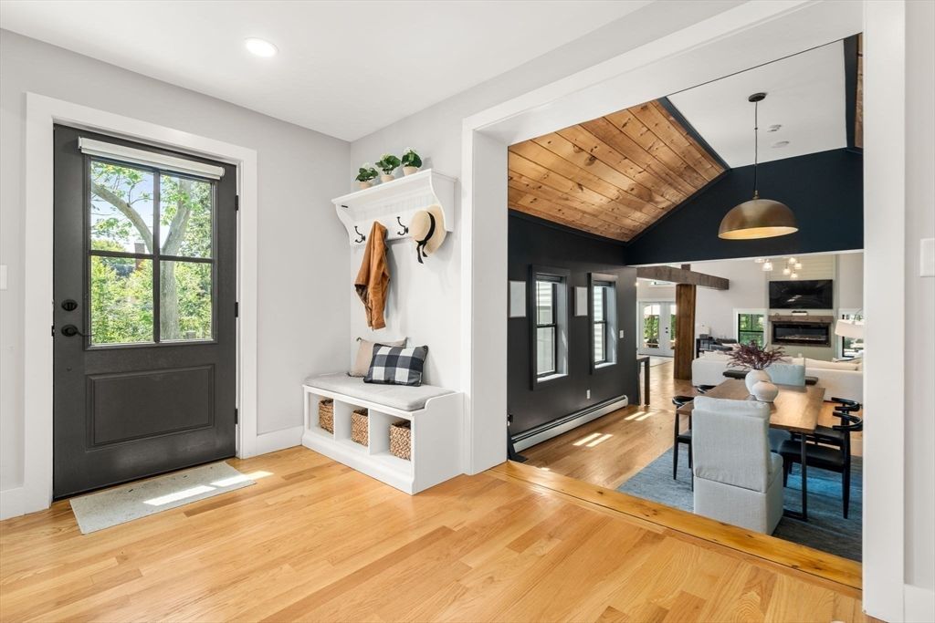 Dining room, Fireplace, Interior, Pendant Lights, Recessed Lighting, Wooden Ceilings, Wood Texture Flooring
