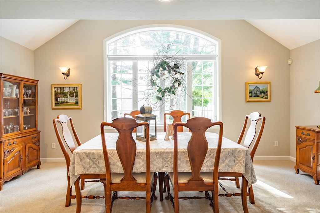Dining room, Interior