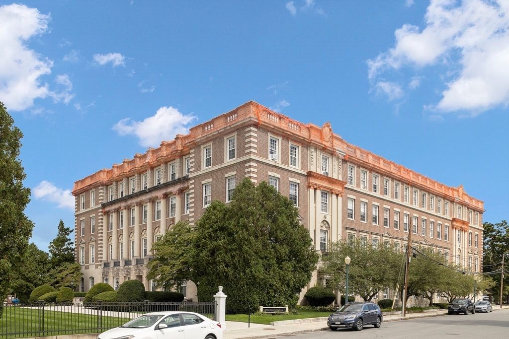 Exterior, Facade, Chicago School