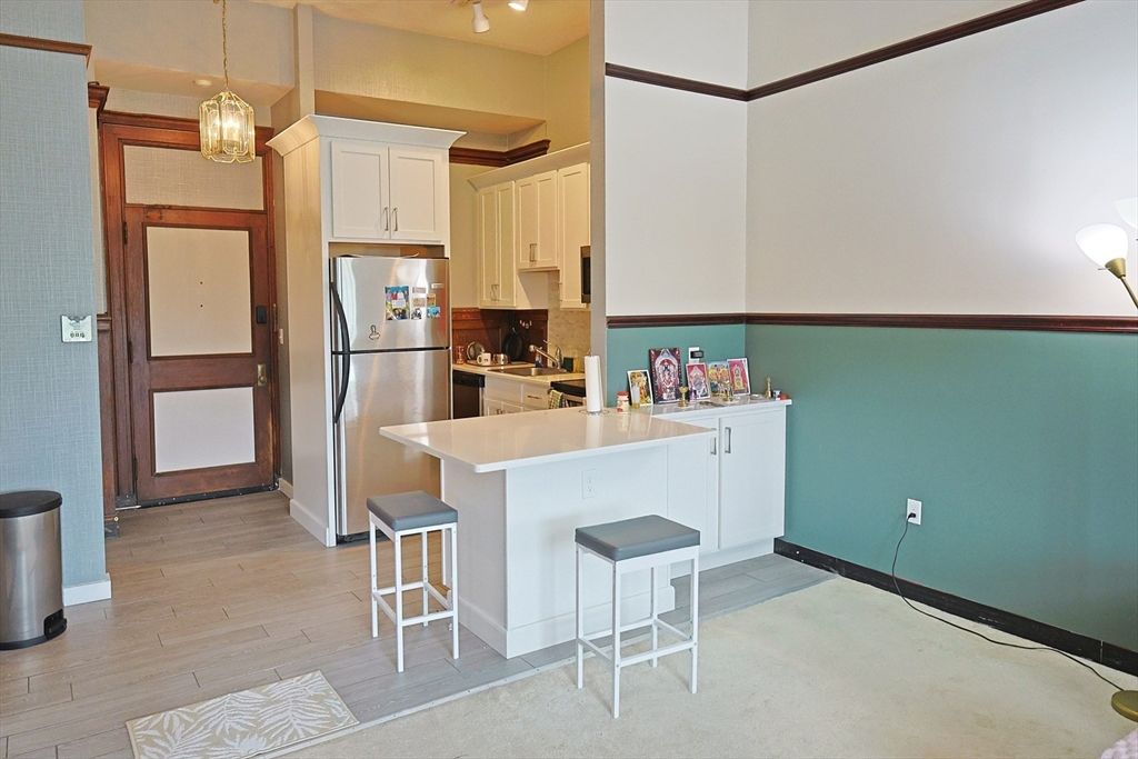 Interior, Kitchen, Pendant Lights, Wood Texture Flooring
