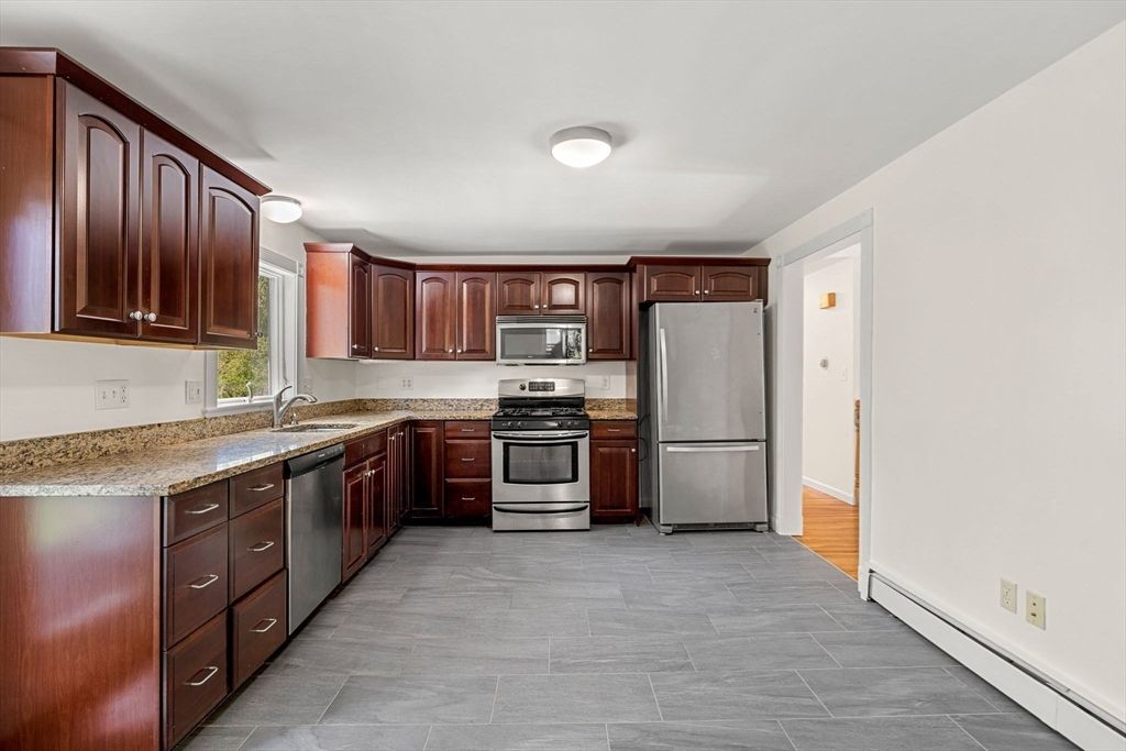 Interior, Kitchen, Stainless Steel Appliances