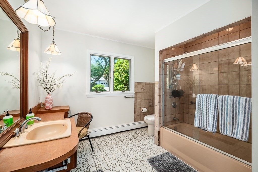 Bathroom, Glass Shower, Interior, Pendant Lights