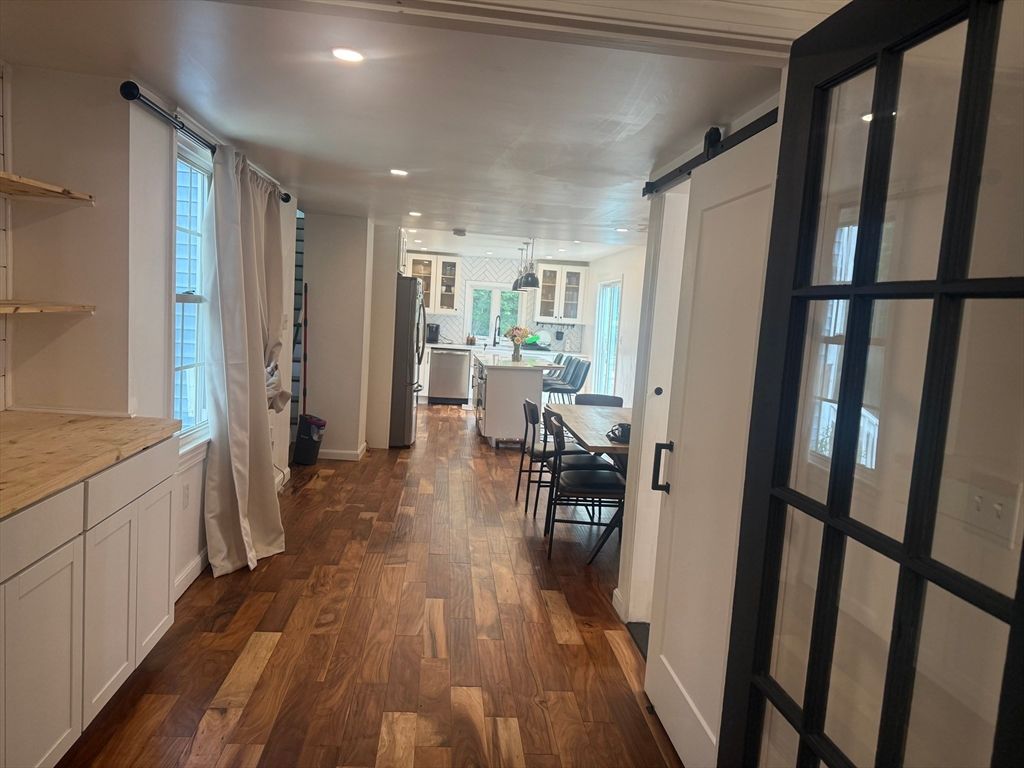 Interior, Kitchen, Pendant Lights, Recessed Lighting, Wood Texture Flooring