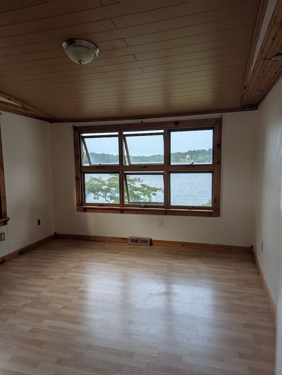Empty room, Interior, Wooden Ceilings, Wood Texture Flooring