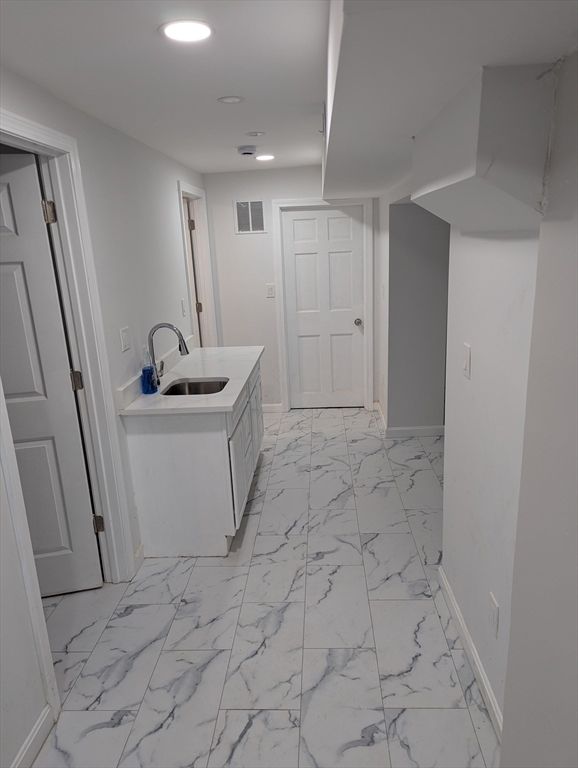 Bathroom, Interior, Marble, Recessed Lighting