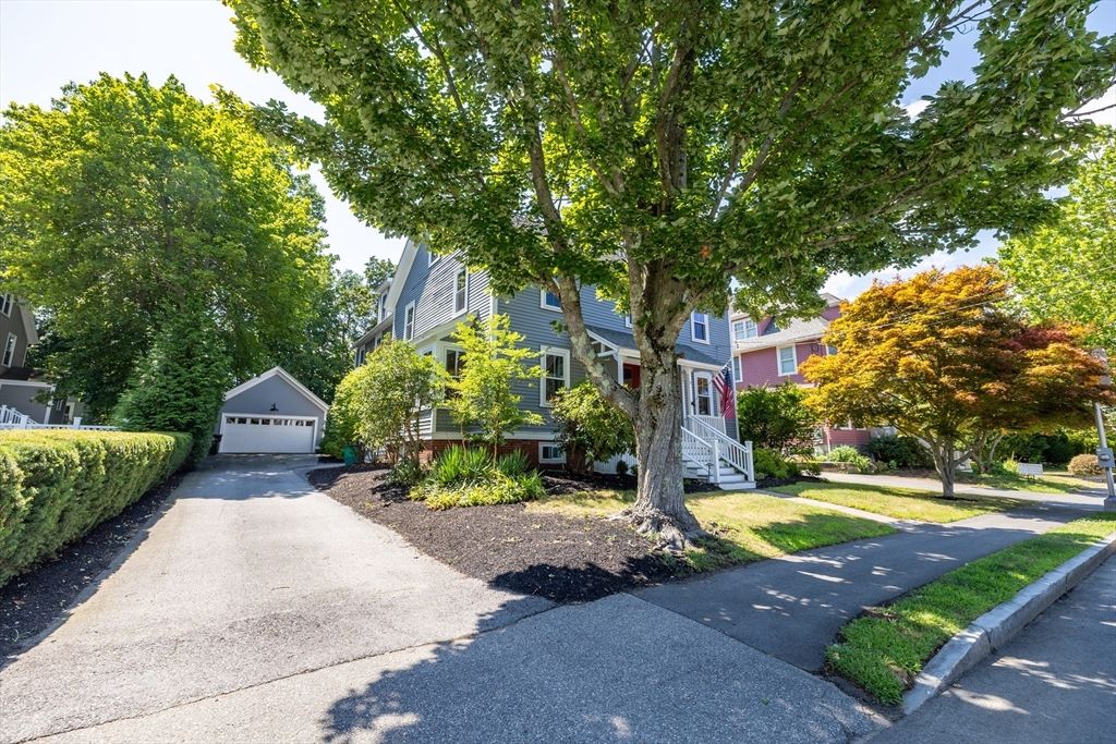 Detached Garage, Exterior
