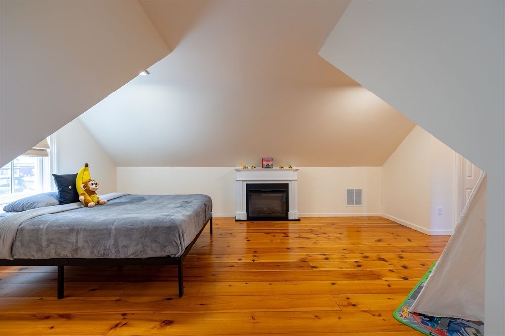 Bedroom, Fireplace, Interior, Wood Texture Flooring