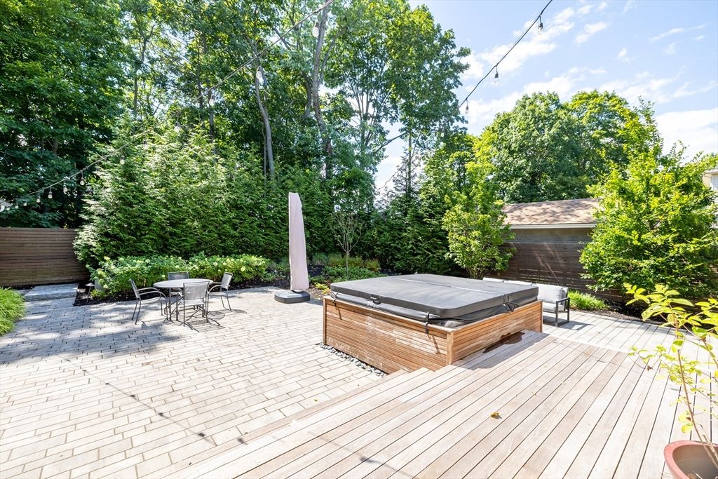Exterior, Hot Tub