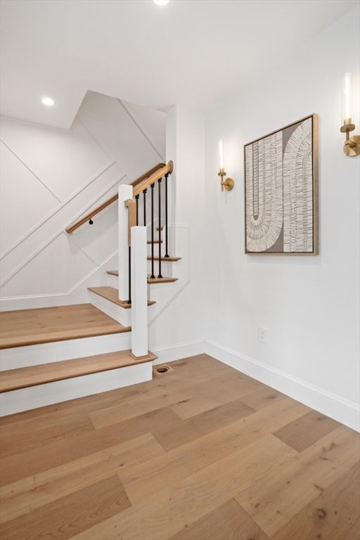 Interior, Recessed Lighting, Wood Texture Flooring