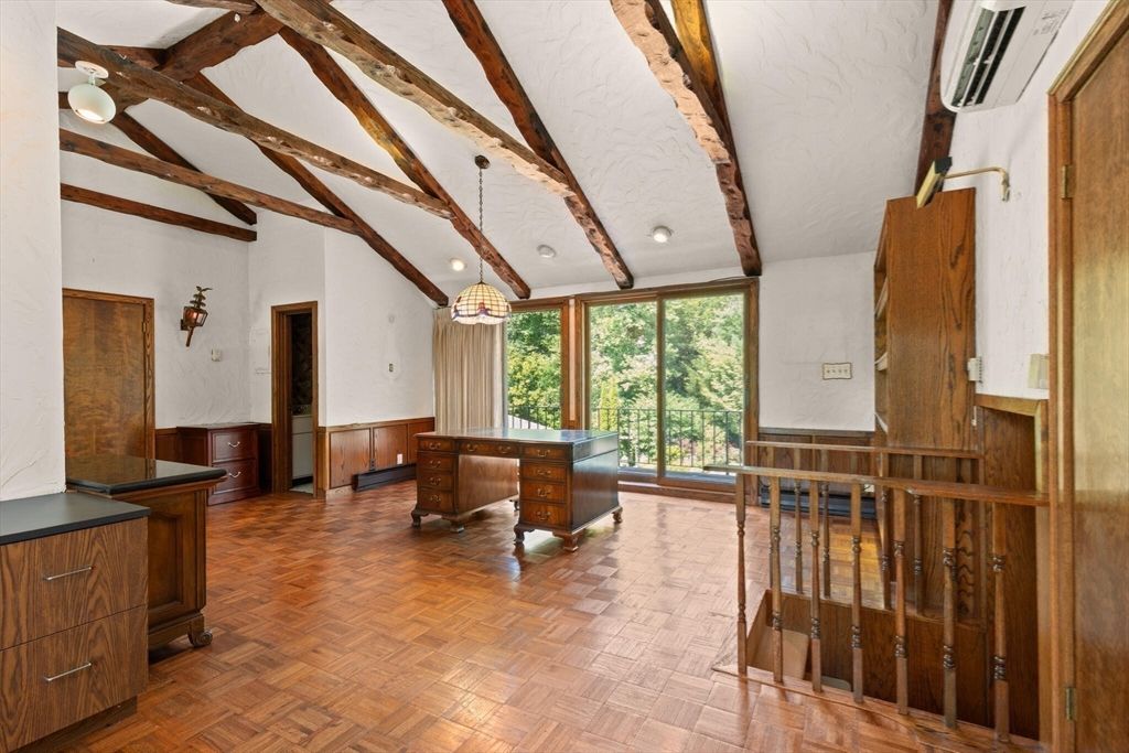 Interior, Pendant Lights, Wooden Beams, Wood Texture Flooring