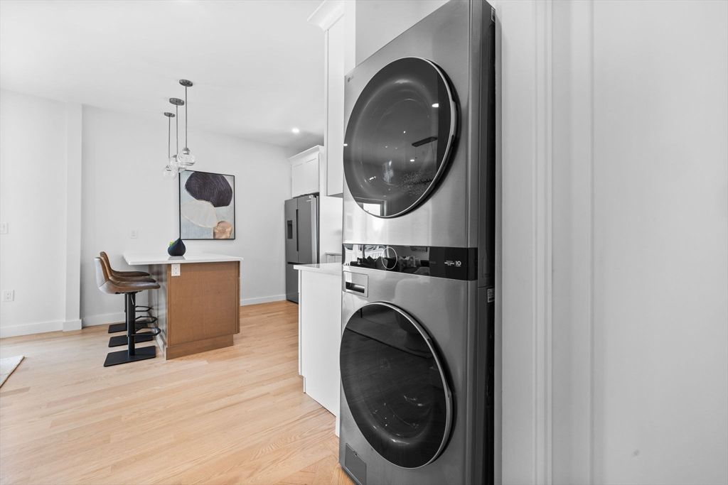 Interior, Kitchen, Pendant Lights, Recessed Lighting, Utility Closets, Washer, Wood Texture Flooring