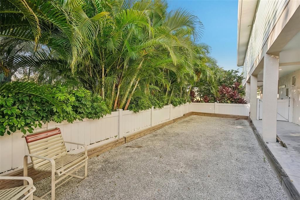 Backyard, Exterior