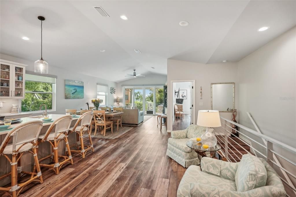 Dining room, Interior, Living room, Pendant Lights, Recessed Lighting, Wood Texture Flooring