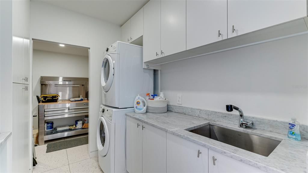 Interior, Recessed Lighting, Washer