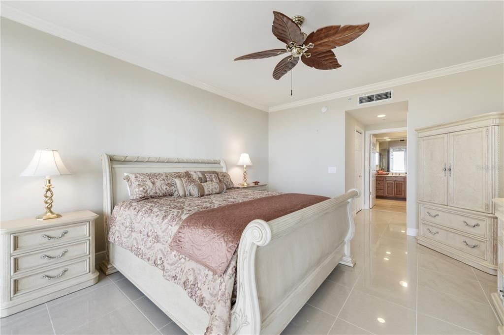 Bedroom, Interior, Recessed Lighting