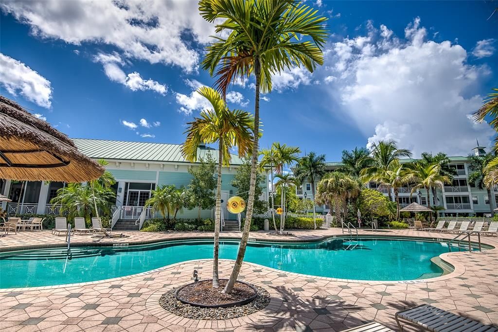 Exterior, Pool