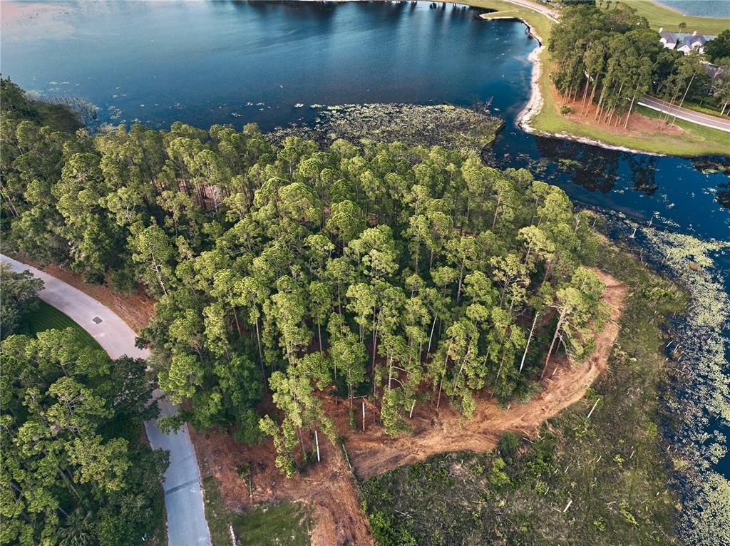 Exterior, Lake