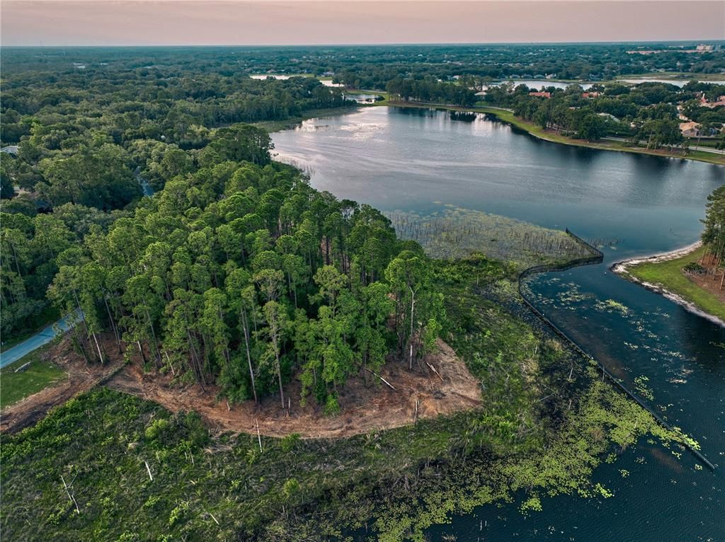 Exterior, Lake