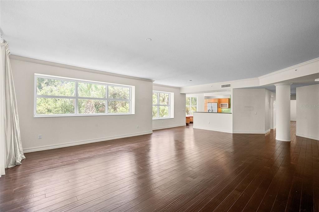 Empty room, Interior, Recessed Lighting, Wood Texture Flooring