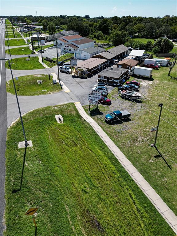 Exterior, Drone