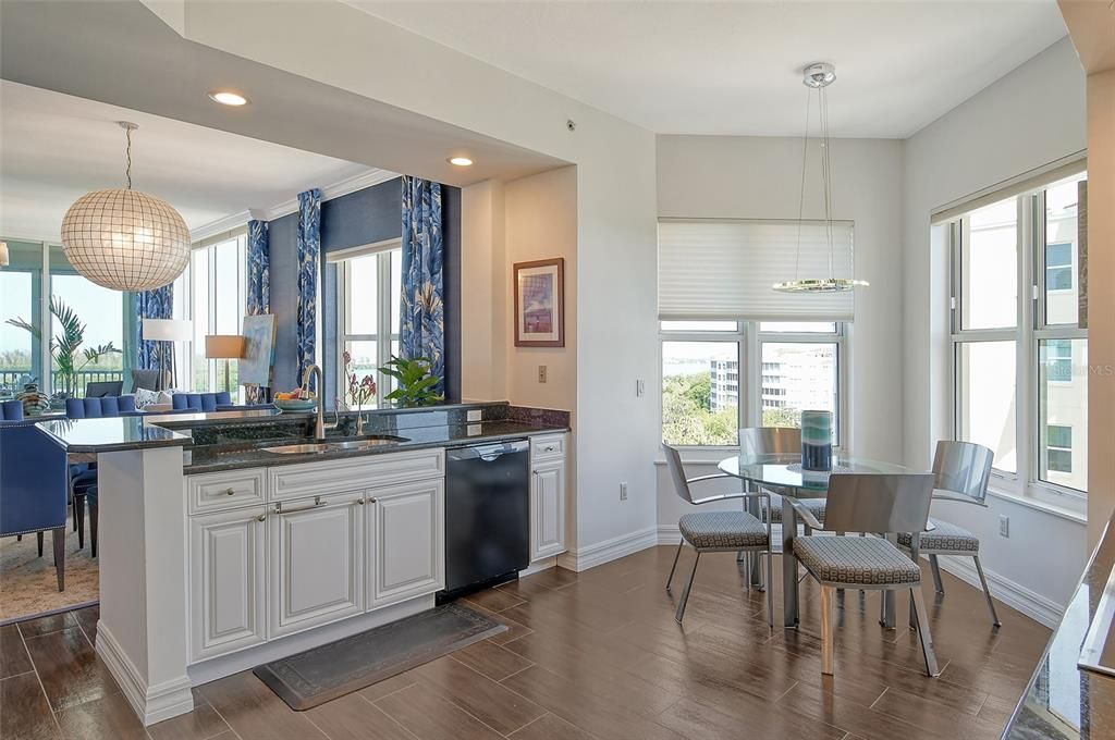Dining room, Interior, Kitchen, Pendant Lights, Recessed Lighting, Wood Texture Flooring