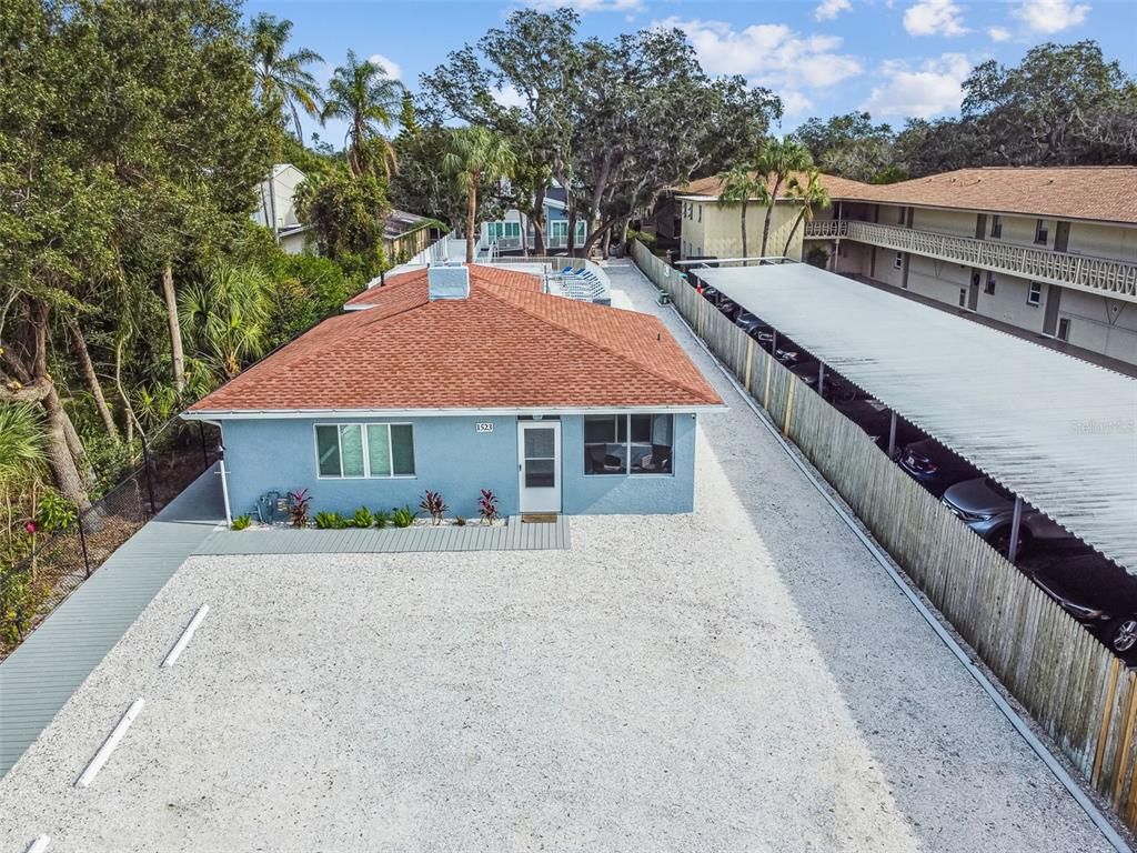 Exterior, Drone