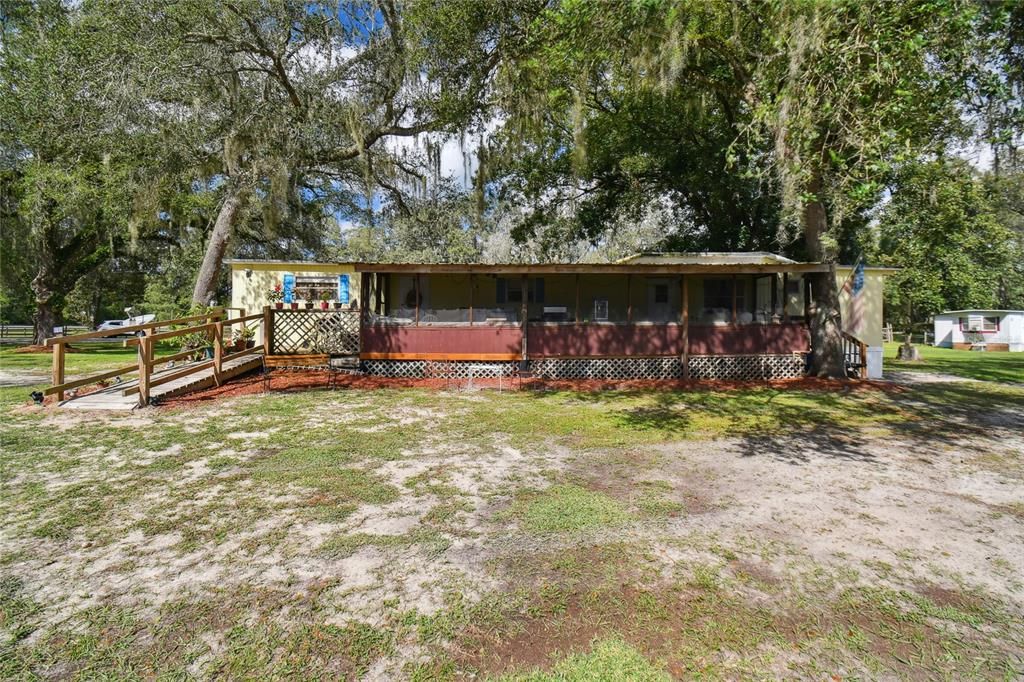 Backyard, Exterior