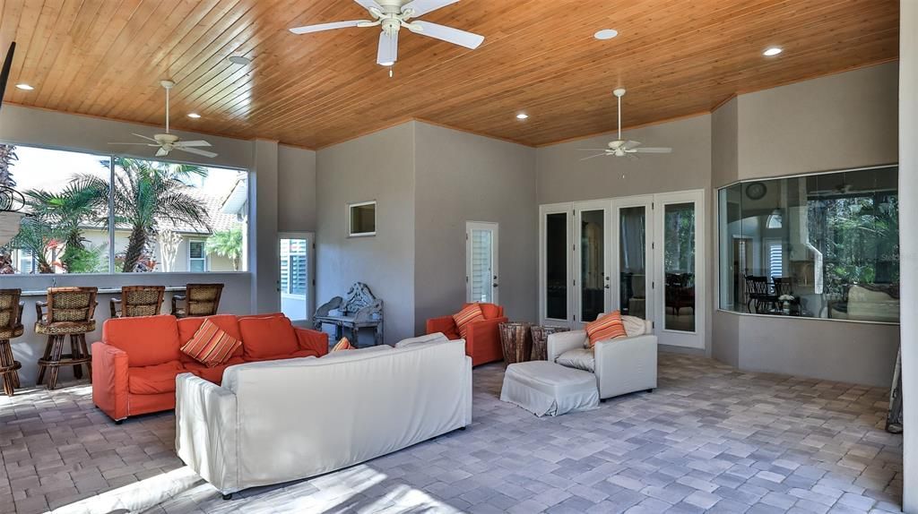 Exterior, Living room, Recessed Lighting