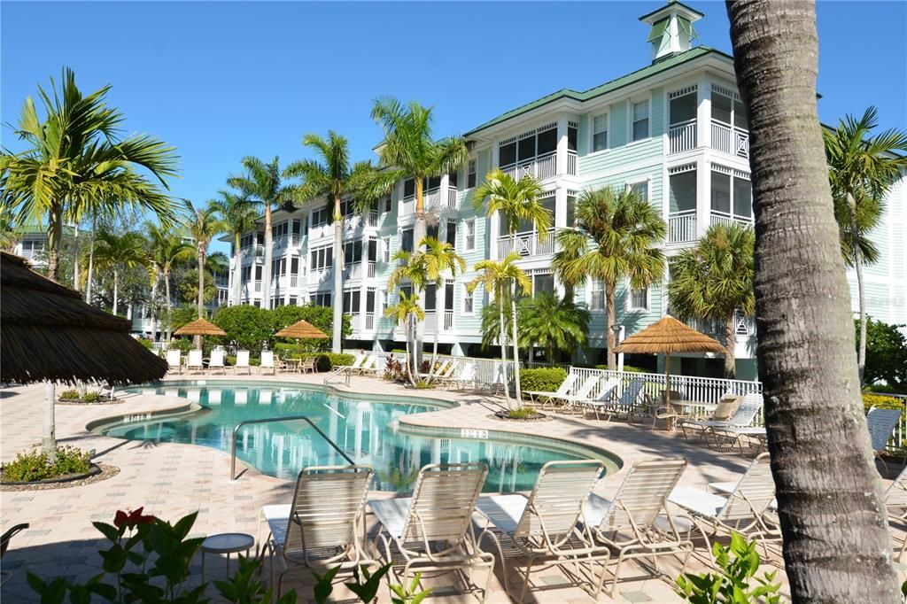 Exterior, Pool
