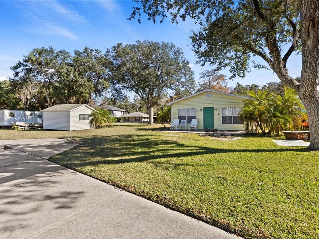 Backyard, Exterior