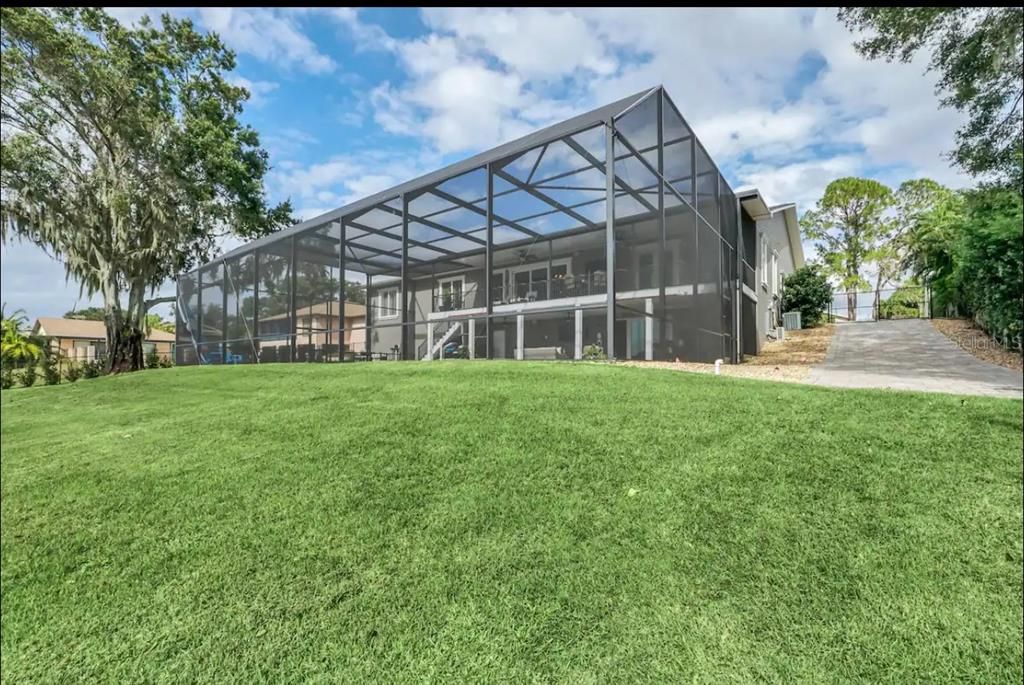 Backyard, Exterior